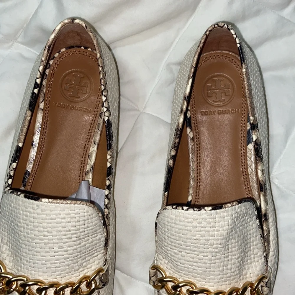 RARE Like new Tory Burch mini Benton charm loafers